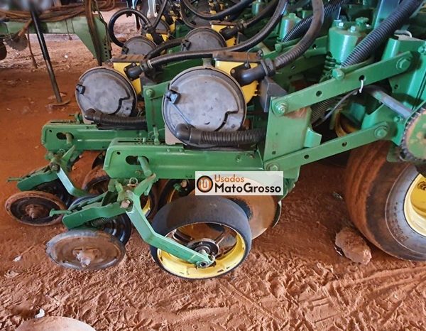 PLANTADEIRA JOHN DEERE 2126 26 LINHAS DE 0,45 CM completo