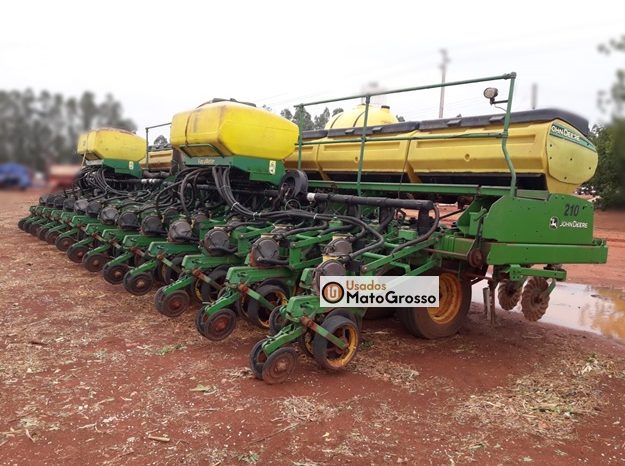 PLANTADEIRA JOHN DEERE CCS 2130 26 LINHAS DE 0,50 CM completo