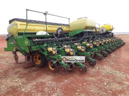 PLANTADEIRA JOHN DEERE CCS 2130 26 LINHAS DE 0,50 CM completo