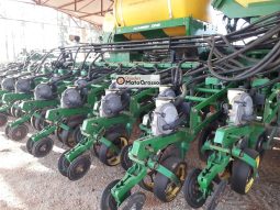 PLANTADEIRA JOHN DEERE DB 74 45 LINHAS DE 0,45 CM completo