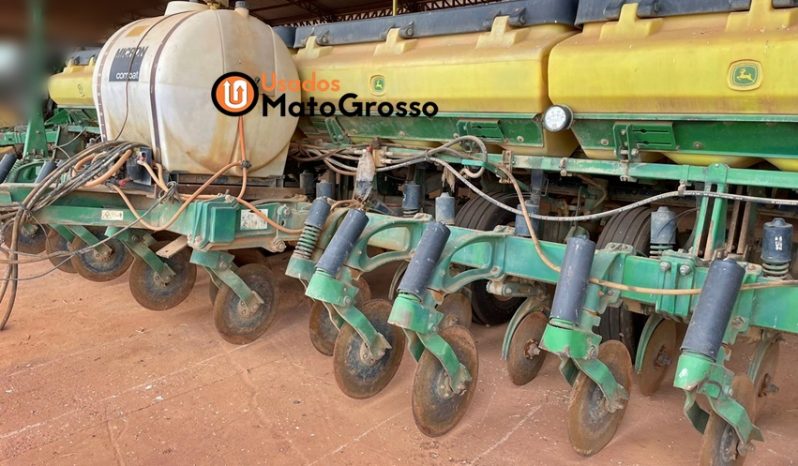 PLANTADEIRA JOHN DEERE 2117 COM 15 LINHAS DE 0,45 CM completo