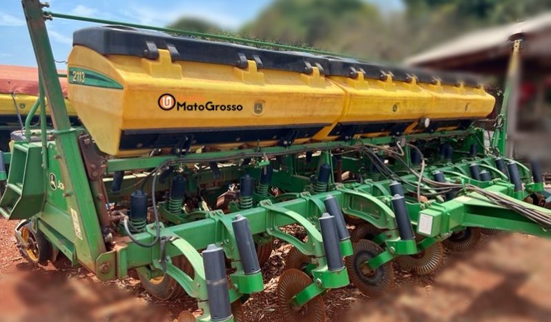 PLANTADEIRA JOHN DEERE 2113 COM 13 LINHAS DE 0,45 CM completo