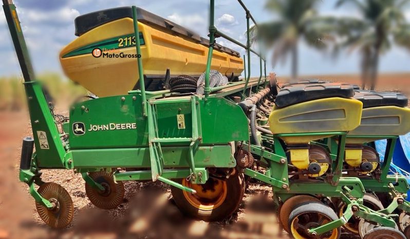 PLANTADEIRA JOHN DEERE 2113 COM 13 LINHAS DE 0,45 CM completo