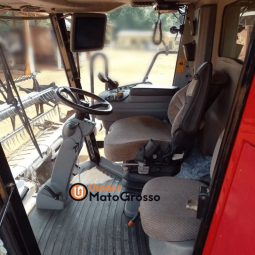 COLHEITADEIRA MASSEY FERGUSON 9795D 35 PÉS DRAPER completo