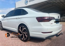 CARRO VOLKSWAGEN JETTA GLI STAGE 2 completo