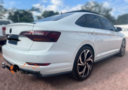 CARRO VOLKSWAGEN JETTA GLI STAGE 2 completo