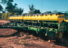 PLANTADEIRA JOHN DEERE CCS2122 – 22 LINHAS DE 45 CM