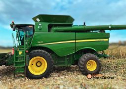 COLHEITADEIRA JOHN DEERE S670 – 35 PES CARACOL completo