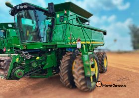 COLHEITADEIRA JOHN DEERE 9670STS – 30 PES CARACOL