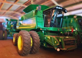 COLHEITADEIRA JOHN DEERE 9770 – STS 35 PES CARACOL