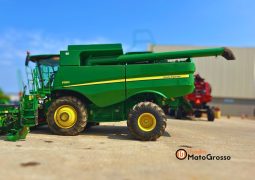 COLHEITADEIRA JOHN DEERE S-550 – 25 PES CARACOL completo