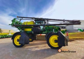 PULVERIZADOR JOHN DEERE M4040 – 36 METROS DE CARBONO/COM PILOTO E GPS