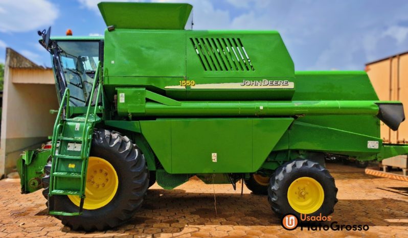 COLHEITADEIRA JOHN DEERE 1550 – 23 PES CARACOL completo