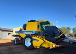 COLHEITADEIRA NEW HOLLAND TC 5090 completo