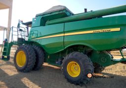 COLHEITADEIRA JOHN DEERE S550 – 25 PES CARACOL