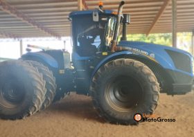 TRATOR NEW HOLLAND T9-450 – COM PILOTO, RODADO DUPLO TRASEIRO E DIANTEIRO