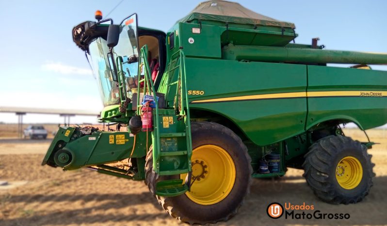 COLHEITADEIRA JOHN DEERE S550 – 25 PES CARACOL completo