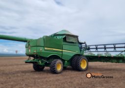 COLHEITADEIRA DE GRÃOS JOHN DEERE S670 – 40 PES DRAPPER COM PILOTO, RECEPTOR STAR FIRE 3000 completo