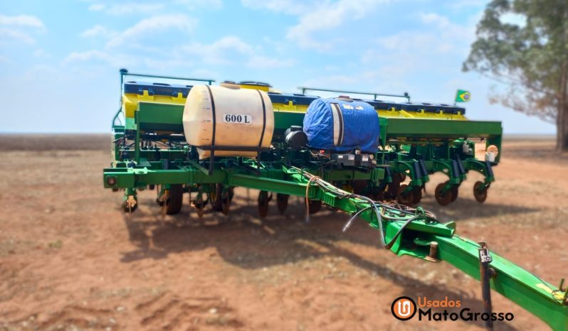 PLANTADEIRA JOHN DEERE 2130 – 30 LINHAS DE 50CM JATO NO SULCO DISCO DE CORTE E GUILHOTINA completo