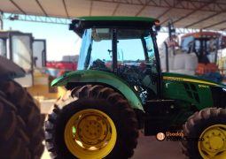 TRATOR JOHN DEERE 5080 4X4 completo