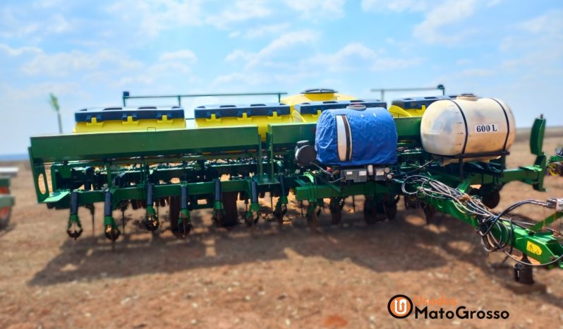 PLANTADEIRA JOHN DEERE 2130 – 30 LINHAS DE 50CM JATO NO SULCO DISCO DE CORTE E GUILHOTINA completo