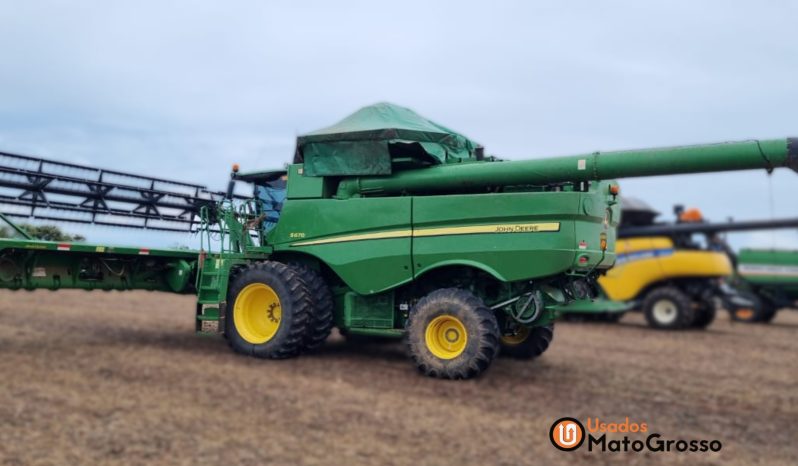 COLHEITADEIRA DE GRÃOS JOHN DEERE S670 – 40 PES DRAPPER COM PILOTO, RECEPTOR STAR FIRE 3000 completo