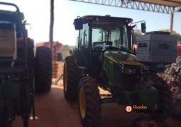 TRATOR JOHN DEERE 5080 4X4 completo