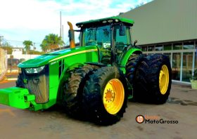 TRATOR JOHN DEERE 8335R – COM PILOTO E GPS, FILIPADO DIANTEIRO/ TRASEIRO