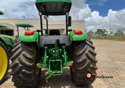 TRATOR JOHN DEERE 5090E completo