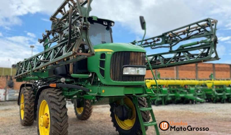 PULVERIZADOR JOHN DEERE 4630 – 24MTS DE BARRA COM PILOTO/GPS completo