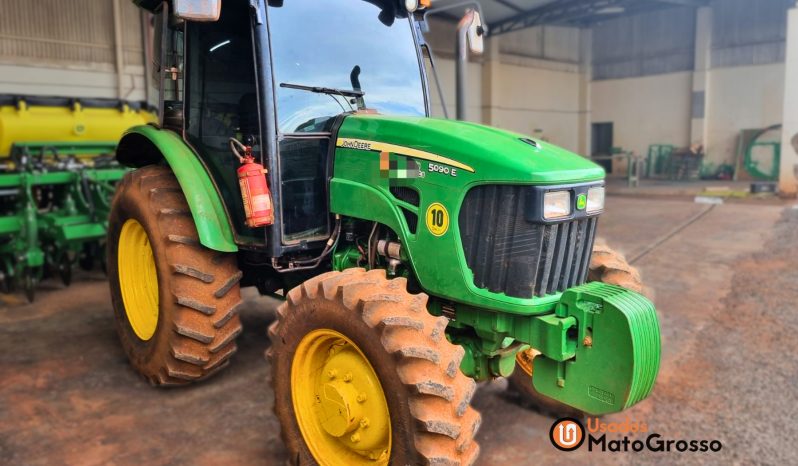 TRATOR JOHN DEERE 5090 – 4X4 (MOTOR NOVO) completo