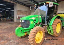 TRATOR JOHN DEERE 5090 – 4X4 (MOTOR NOVO) completo