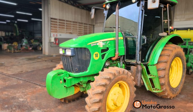 TRATOR JOHN DEERE 5090 – 4X4 (MOTOR NOVO) completo