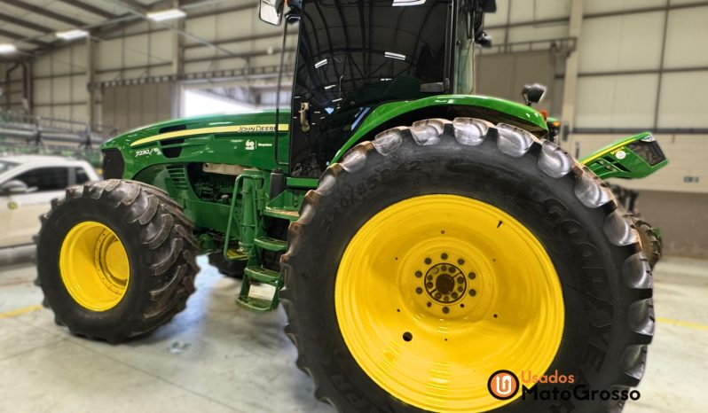 TRATOR JOHN DEERE 7230J COM PILOTO/FILIPADO TRASEIRO completo