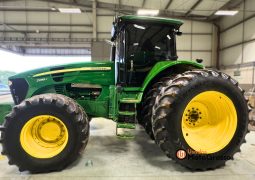 TRATOR JOHN DEERE 7230J COM PILOTO/FILIPADO TRASEIRO completo