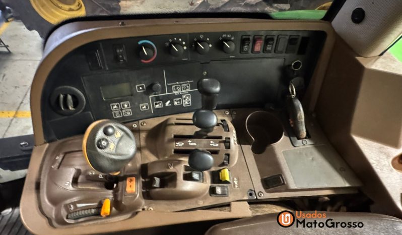 TRATOR JOHN DEERE 7230J COM PILOTO/FILIPADO TRASEIRO completo