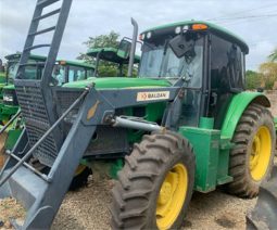 TRATOR JOHN DEERE 6115J